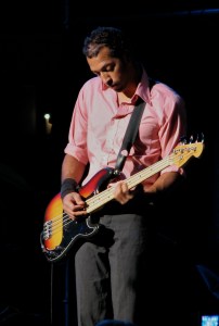 Josh Winstead of Metric playing in Victoria, BC on September 3rd 2006